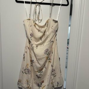 Lulu’s Cream Floral Mini Dress - with Tags - Size Medium